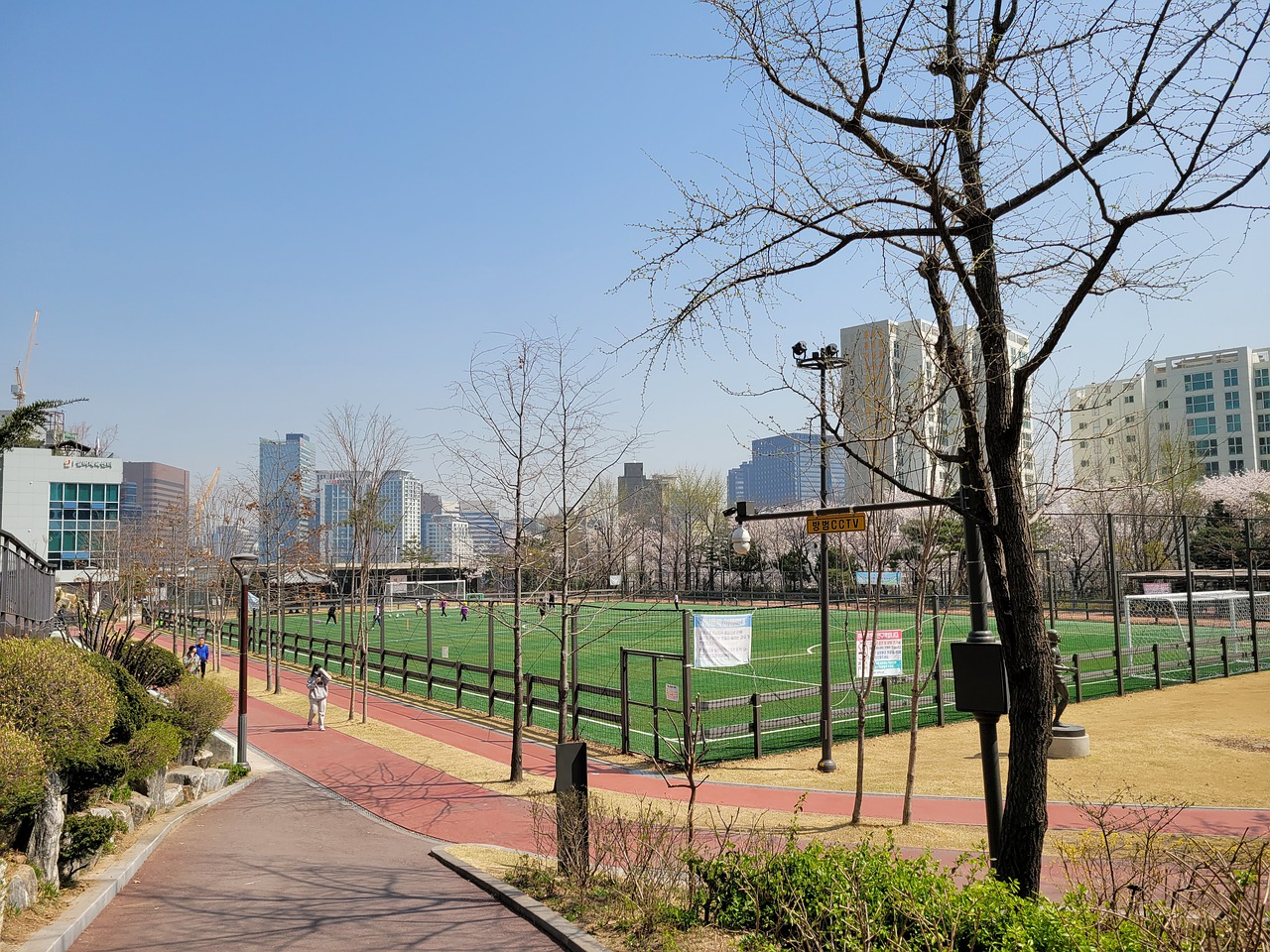 座城市市民